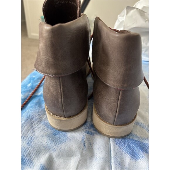BDG Boots Women’s Size 9 Brown Worn Once - Picture 3 of 4